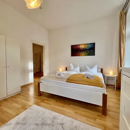 Dill Apartment Dresden Am Blauen Wunder Экстерьер фото